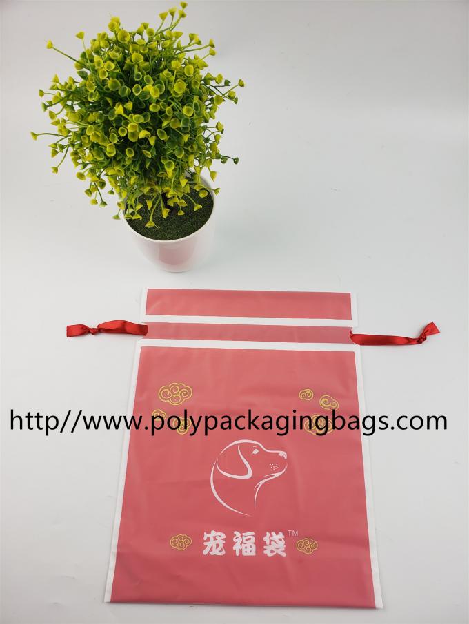 Fashional Plastic Bags With Drawstring Closure , Customized Logo Printed