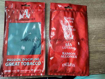 Travel cigar moisturizing bag with moisturizing and humidifying system with red printing