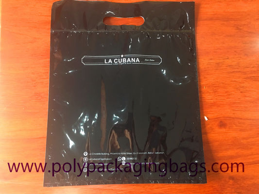 Large-capacity cigar moisturizing bag with 10-20 cigars